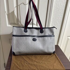 Gucci Tote Bag Vintage- Large Size with zipper closure